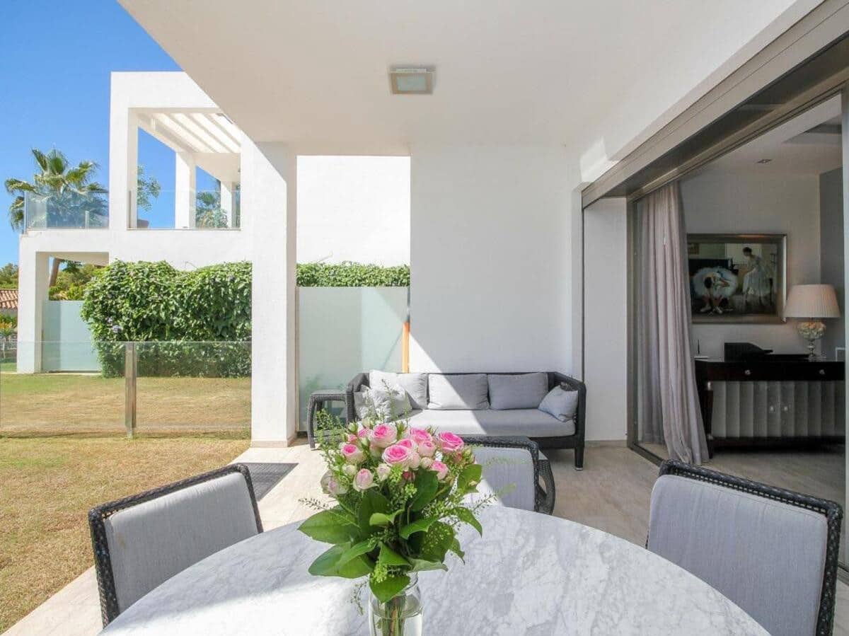 4 makuuhuone Omakotitalo vuokrattavana paikassa Marbella mukana uima-altaan 
autotalli - 9 000 € (Ref: 7347131)