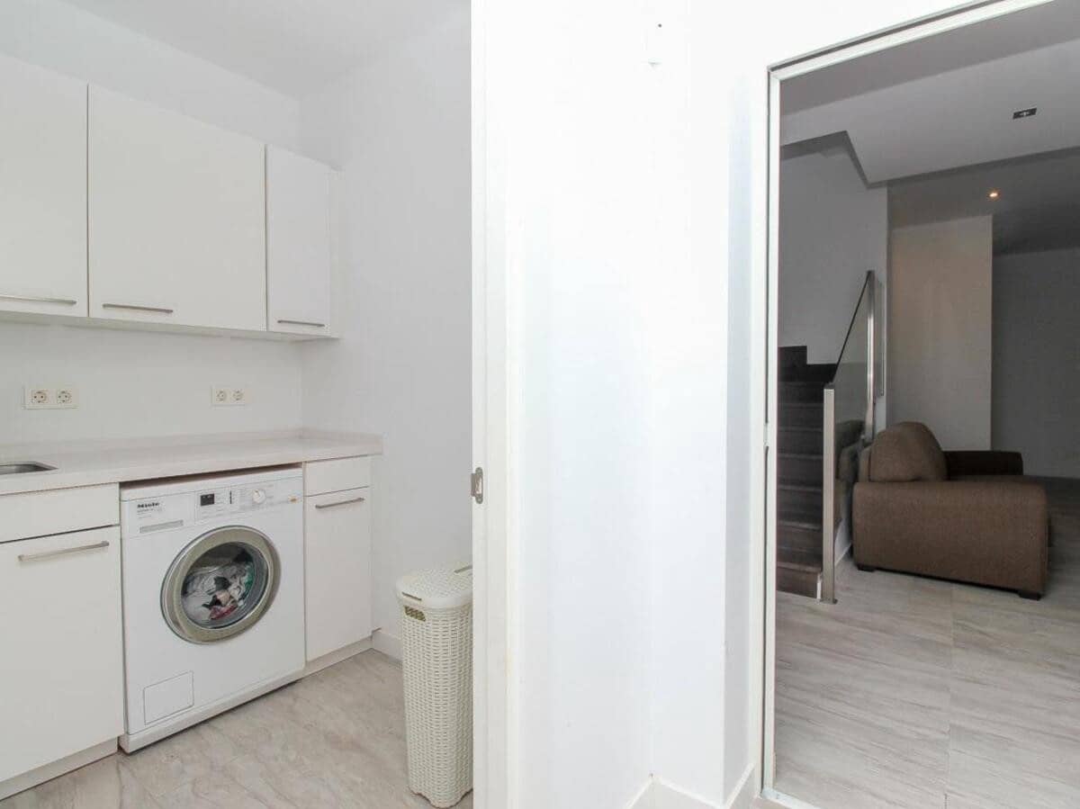 4 makuuhuone Omakotitalo vuokrattavana paikassa Marbella mukana uima-altaan 
autotalli - 9 000 € (Ref: 7347131)