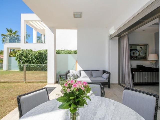 4 soveværelse Byhus til leje i Lomas De Marbella, Marbella med swimmingpool garage - € 9.000 (Ref: 7347131)