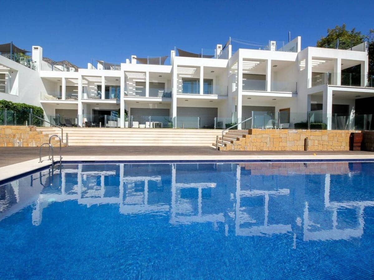 4 makuuhuone Omakotitalo vuokrattavana paikassa Marbella mukana uima-altaan 
autotalli - 9 000 € (Ref: 7347131)