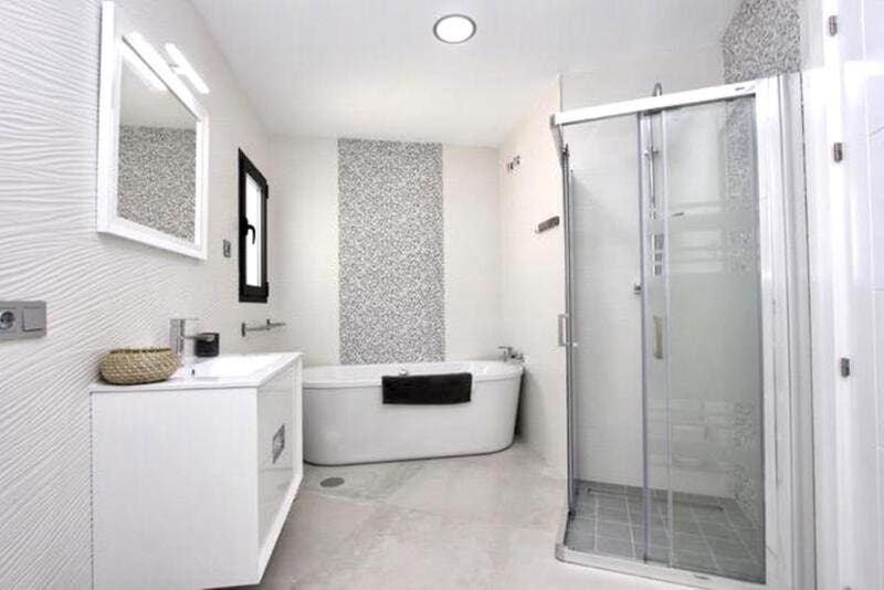 5 sypialnia Willa do wynajęcia w Marbella z basenem garażem - 8 000 € (Ref: 7357648)