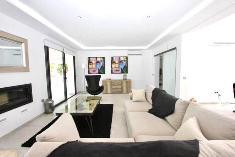 5 sypialnia Willa do wynajęcia w Marbella z basenem garażem - 8 000 € (Ref: 7357648)