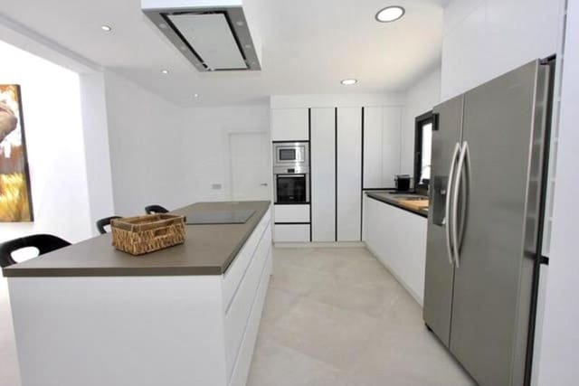 5 sovrum Villa att hyra i El Rosario, Marbella med pool garage - 8 000 € (Ref: 7357648)