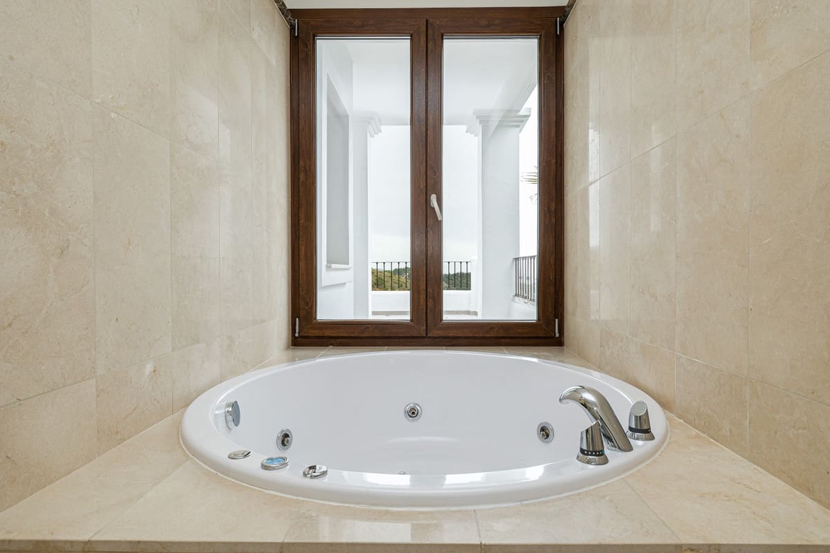 5 camera da letto Villa in vendita in Benahavis con piscina garage - 1.435.000 € (Rif: 7366273)