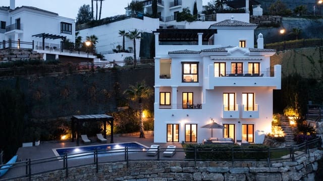 Chalet de 5 habitaciones en Benahavís pueblo, Benahavís en venta con piscina garaje - 1.435.000 € (Ref: 7366273)