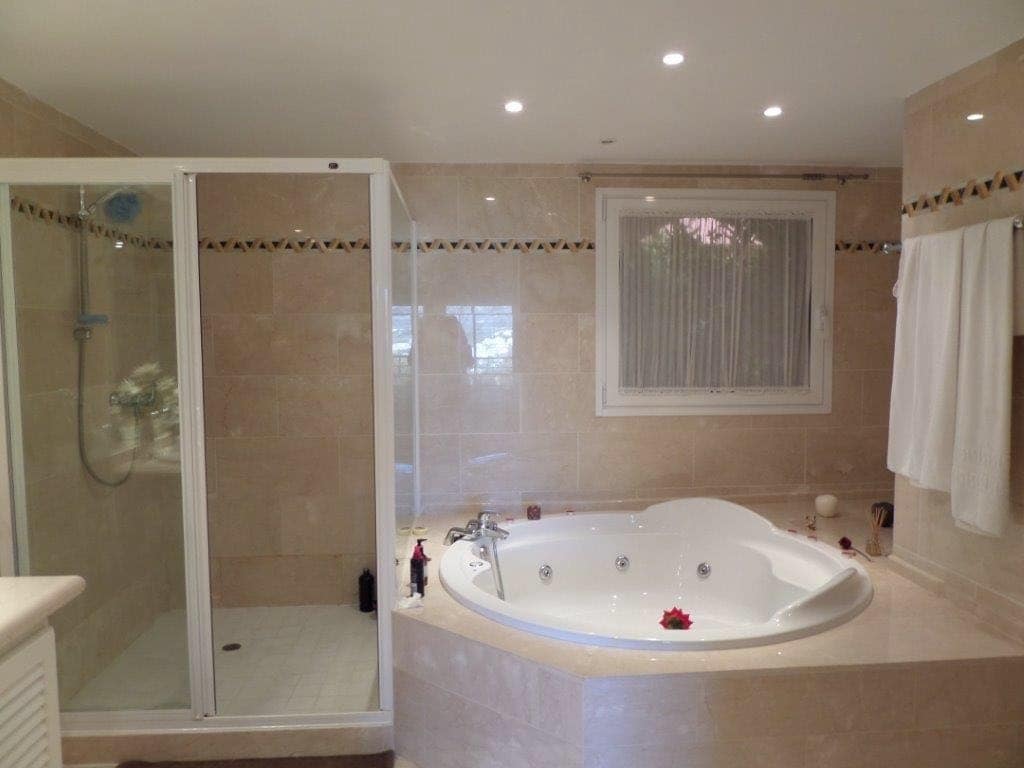 3 camera da letto Attico da affittare in Marbella con piscina garage - 3.950 € (Rif: 7390750)