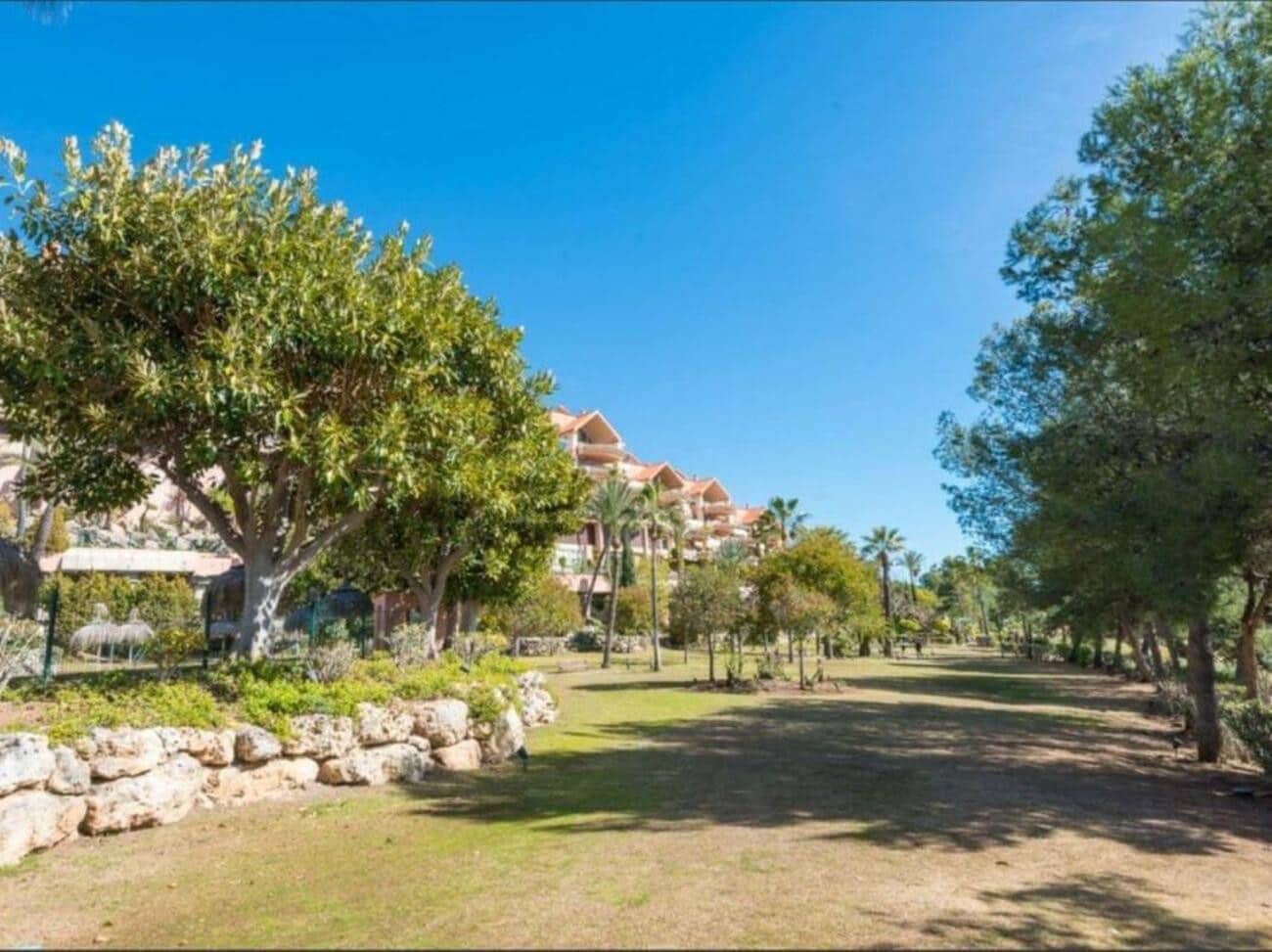 3 camera da letto Attico da affittare in Marbella con piscina garage - 3.950 € (Rif: 7390750)