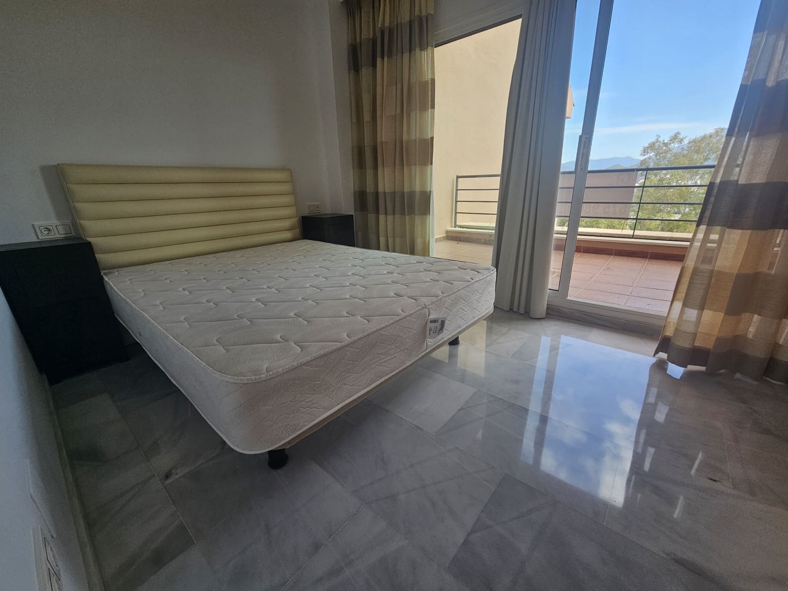 3 camera da letto Attico da affittare in Marbella con piscina garage - 3.950 € (Rif: 7390750)