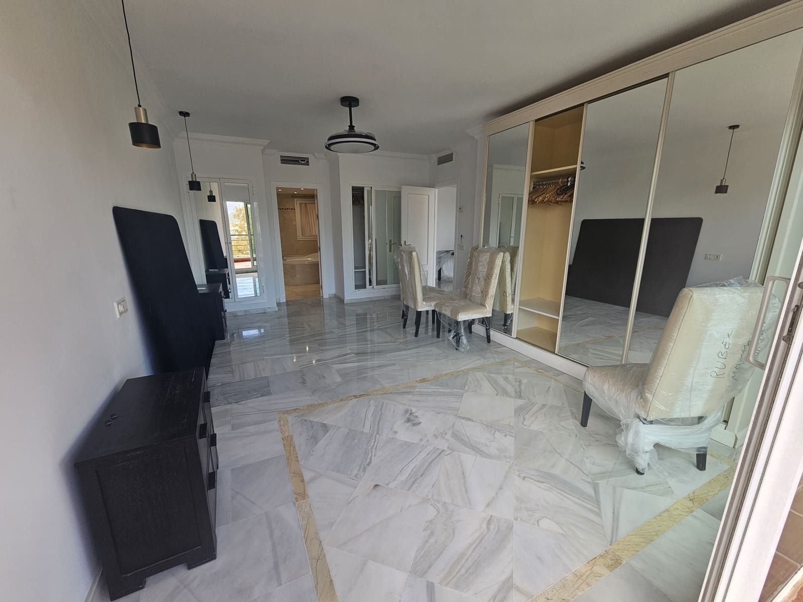 3 camera da letto Attico da affittare in Marbella con piscina garage - 3.950 € (Rif: 7390750)