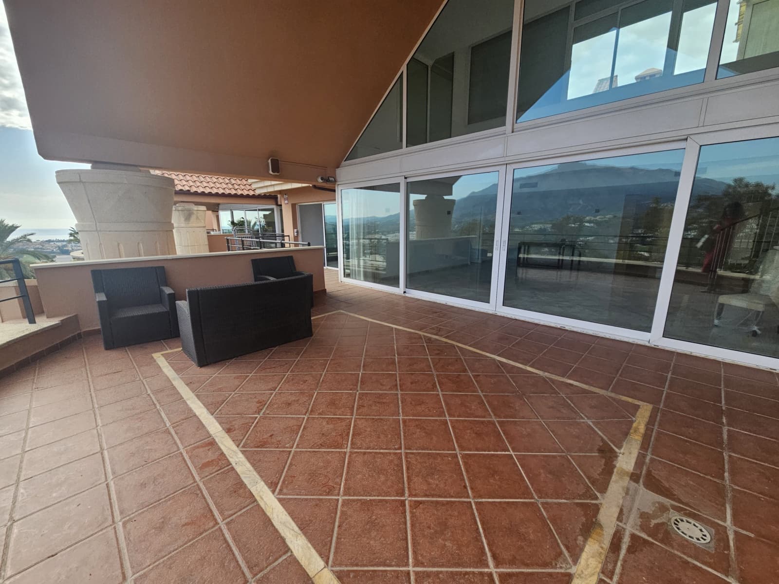 3 camera da letto Attico da affittare in Marbella con piscina garage - 3.950 € (Rif: 7390750)