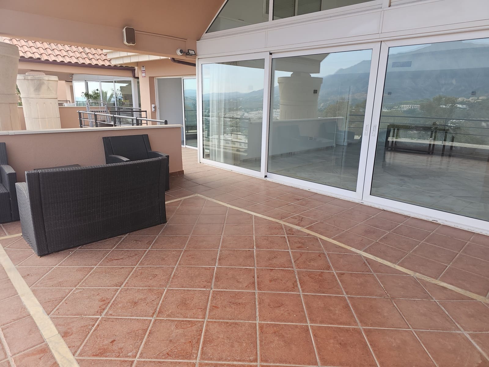 3 camera da letto Attico da affittare in Marbella con piscina garage - 3.950 € (Rif: 7390750)