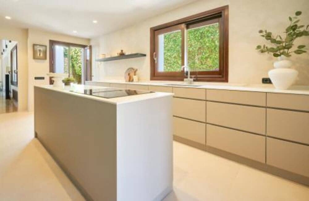 4 soverom Villa til leie i Marbella med svømmebasseng garasje - € 13 000 (Ref: 7403447)