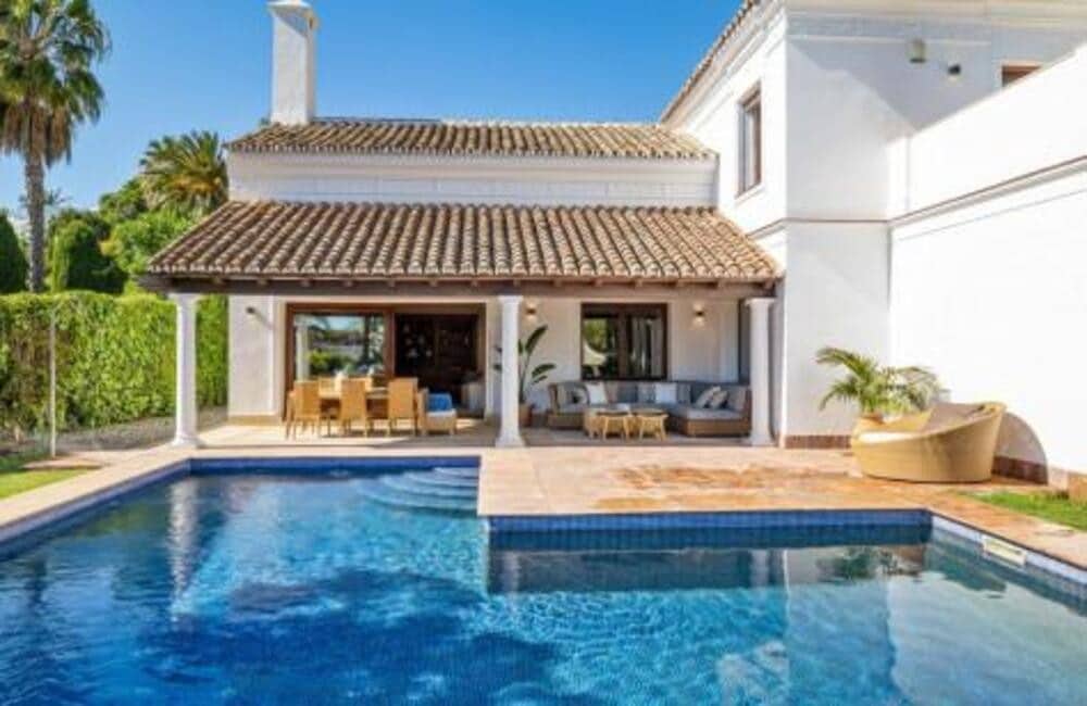 4 soverom Villa til leie i Marbella med svømmebasseng garasje - € 13 000 (Ref: 7403447)
