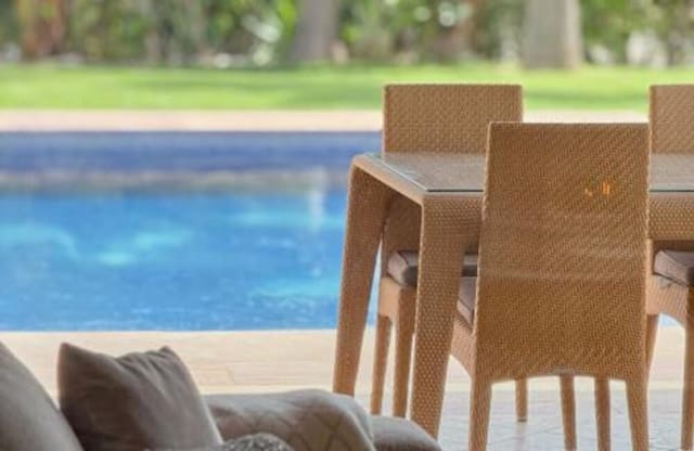 4 soveværelse Villa til leje i Sierra Blanca, Marbella med swimmingpool garage - € 13.000 (Ref: 7403447)