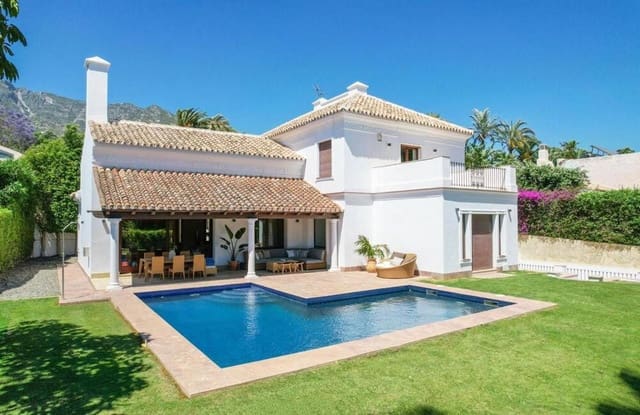 4 soveværelse Villa til leje i Sierra Blanca, Marbella med swimmingpool garage - € 13.000 (Ref: 7403447)