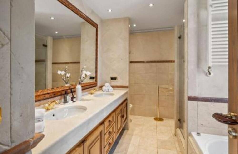 4 soverom Villa til leie i Marbella med svømmebasseng garasje - € 13 000 (Ref: 7403447)