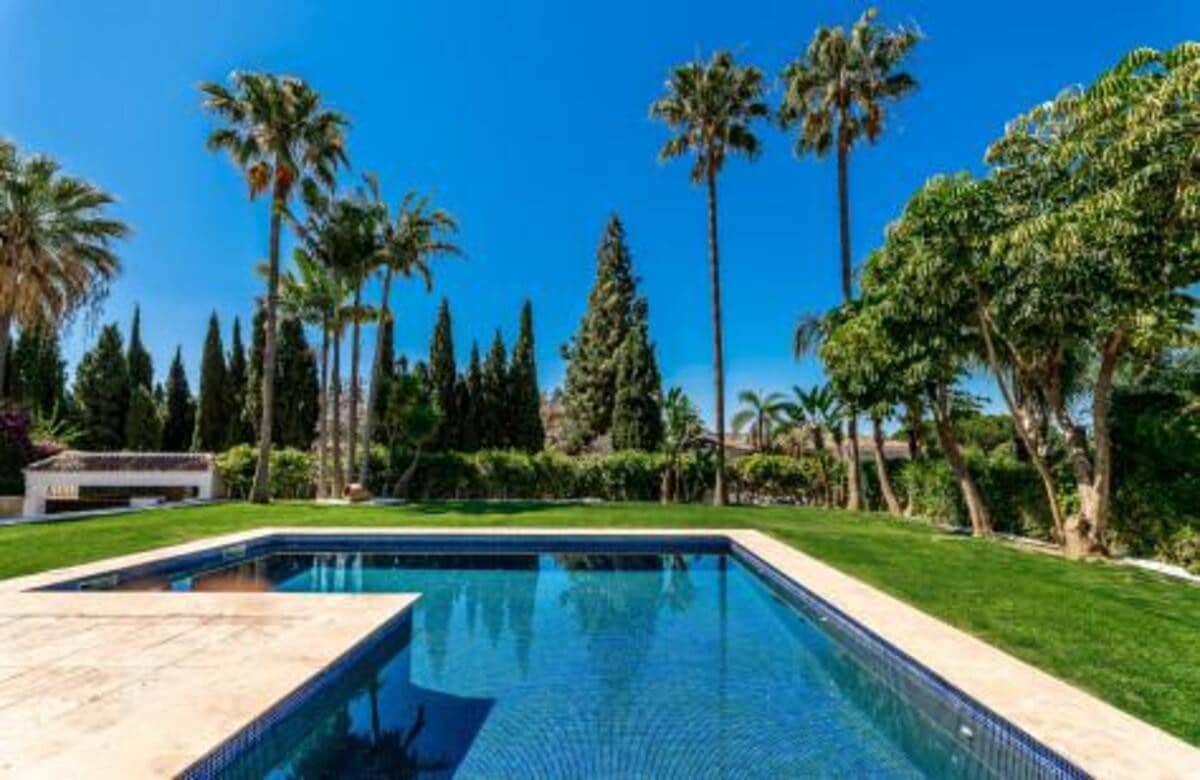 4 soverom Villa til leie i Marbella med svømmebasseng garasje - € 13 000 (Ref: 7403447)