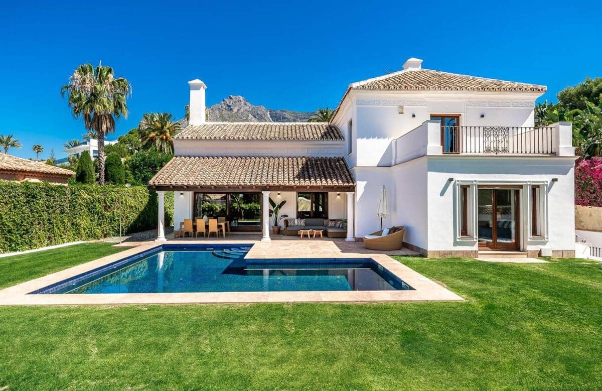 4 soverom Villa til leie i Marbella med svømmebasseng garasje - € 13 000 (Ref: 7403447)