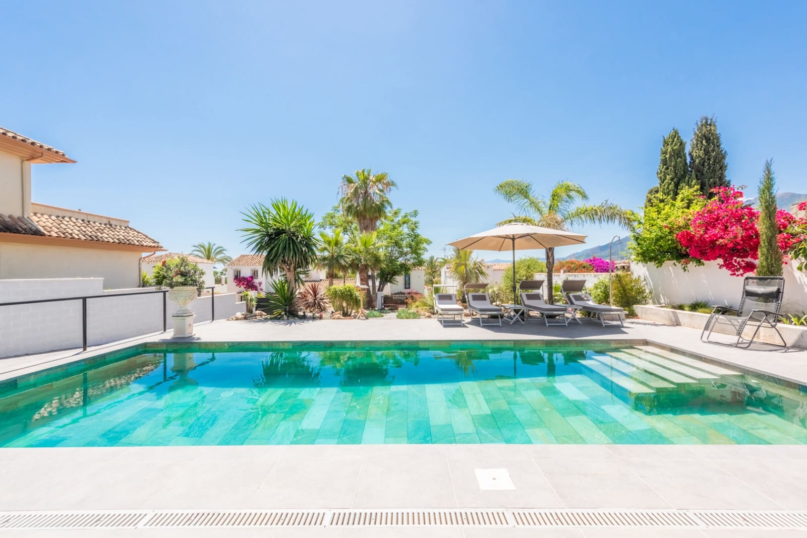 3 chambre Villa/Maison à vendre à Marbella avec piscine garage - 1 300 000 € (Ref: 7411089)