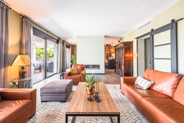 Chalet de 3 habitaciones en Río Real, Marbella en venta con piscina garaje - 1.300.000 € (Ref: 7411089)