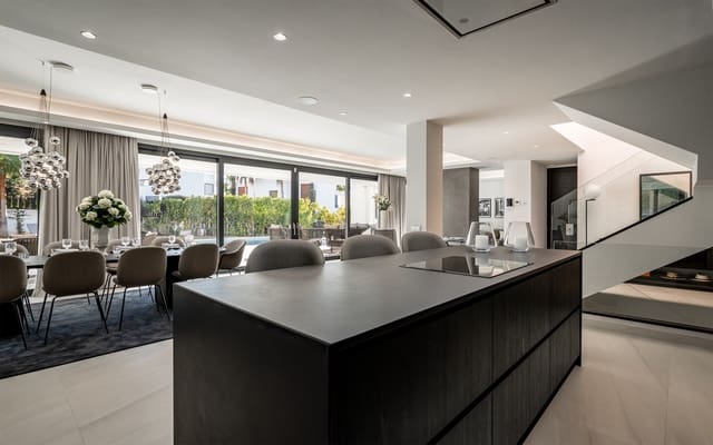 7 chambre Villa/Maison à vendre à Los Naranjos, Marbella avec piscine garage - 4 200 000 € (Ref: 7433115)