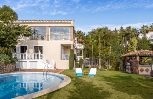 6 slaapkamer Villa te koop in El Paraiso, Estepona met zwembad garage - € 1.950.000 (Ref: 7449612)