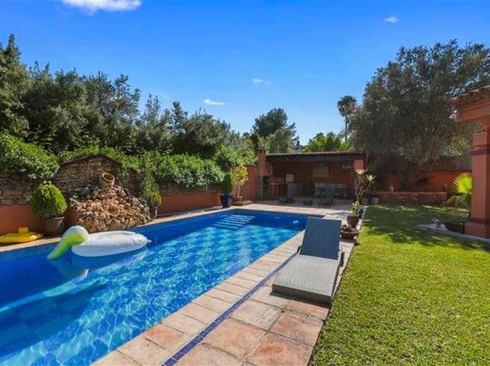 6 chambre Villa/Maison à vendre à Puerto Banus avec piscine garage - 2 290 000 € (Ref: 7489311)