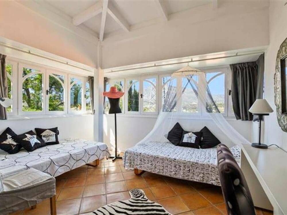 6 chambre Villa/Maison à vendre à Puerto Banus avec piscine garage - 2 290 000 € (Ref: 7489311)