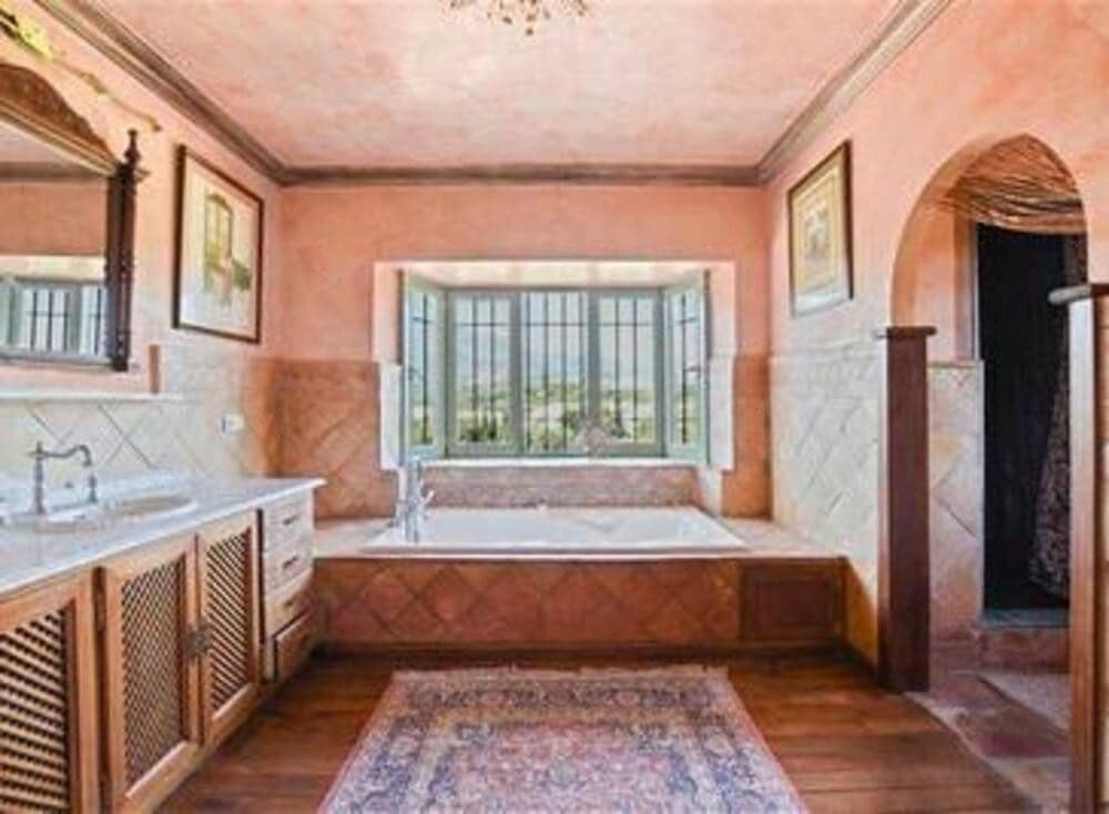 6 chambre Villa/Maison à vendre à Puerto Banus avec piscine garage - 2 290 000 € (Ref: 7489311)