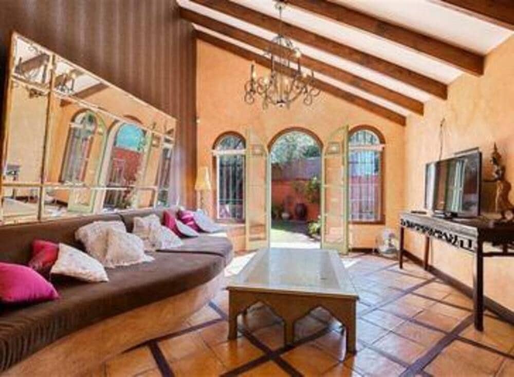 6 quarto Moradia para arrendar em Puerto Banus com piscina garagem - 7 000 € (Ref: 7489312)