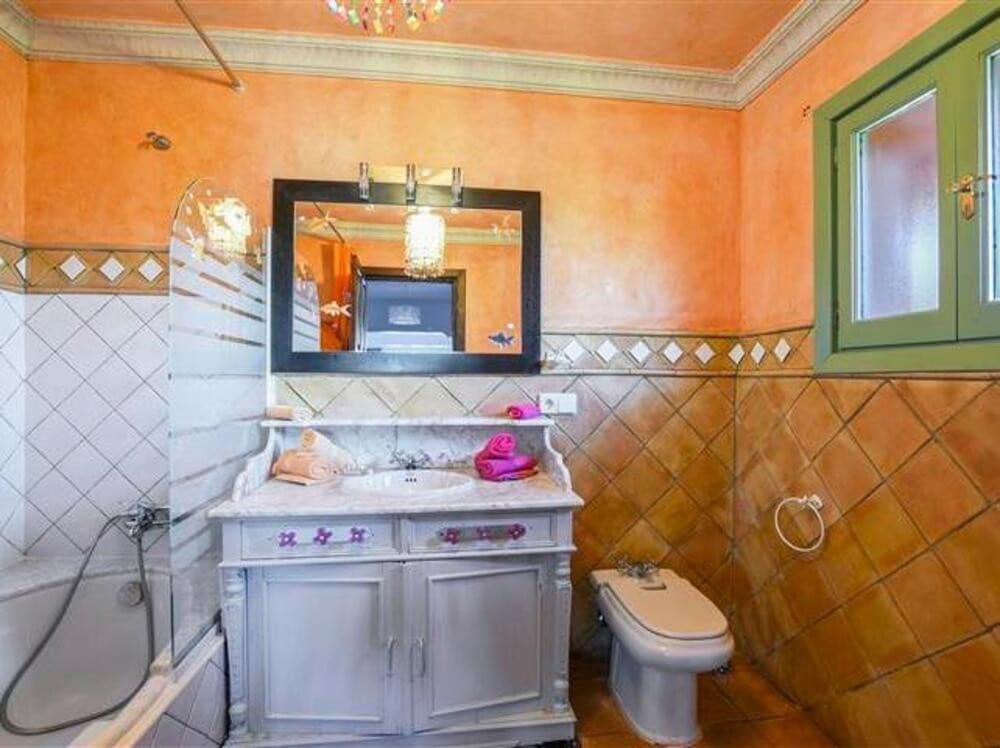 6 quarto Moradia para arrendar em Puerto Banus com piscina garagem - 7 000 € (Ref: 7489312)