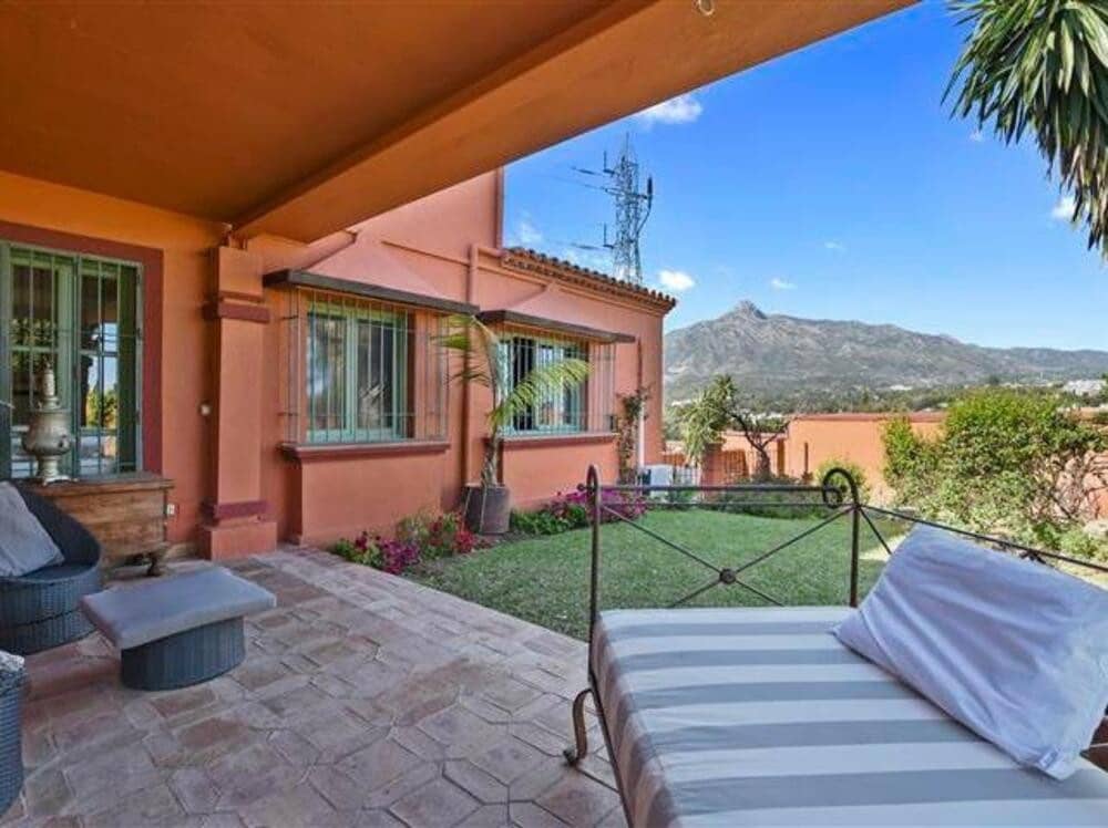 6 quarto Moradia para arrendar em Puerto Banus com piscina garagem - 7 000 € (Ref: 7489312)