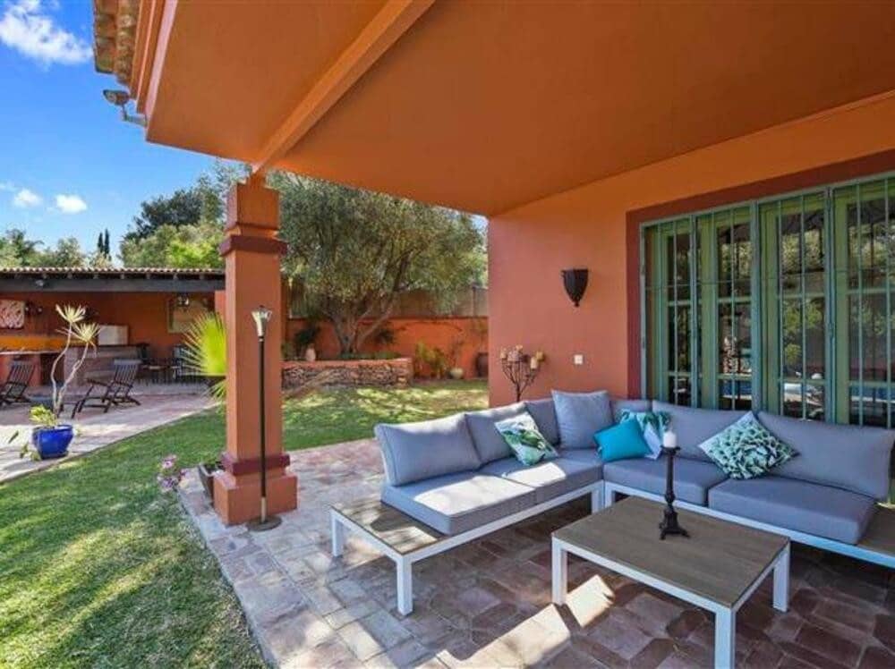 6 quarto Moradia para arrendar em Puerto Banus com piscina garagem - 7 000 € (Ref: 7489312)