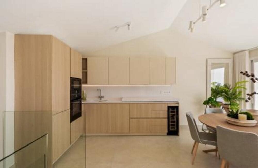 4 quarto Moradia para venda em Estepona com piscina garagem - 1 495 000 € (Ref: 7494316)