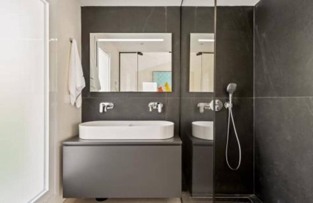 4 quarto Moradia para venda em Estepona com piscina garagem - 1 495 000 € (Ref: 7494316)