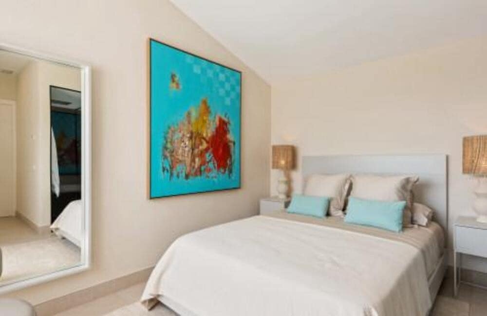 4 quarto Moradia para venda em Estepona com piscina garagem - 1 495 000 € (Ref: 7494316)