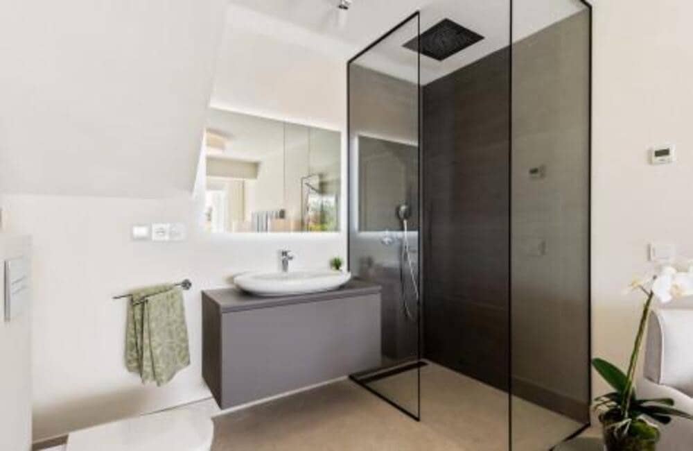 4 quarto Moradia para venda em Estepona com piscina garagem - 1 495 000 € (Ref: 7494316)