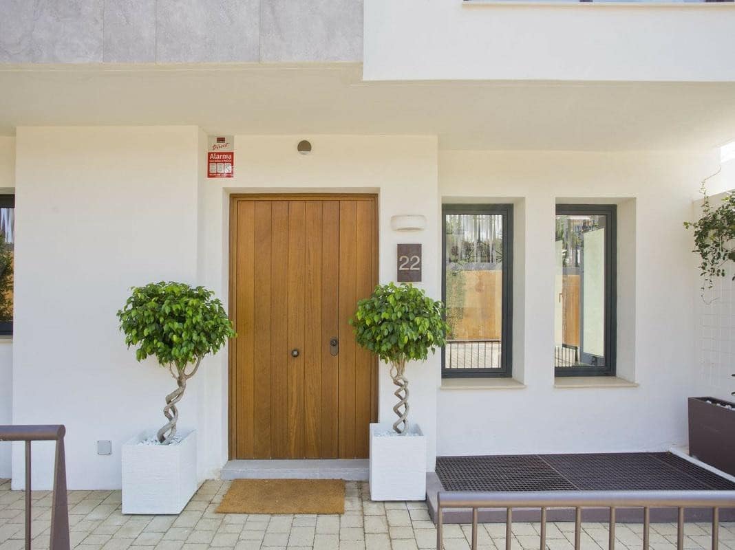 3 Zimmer Doppelhaus zu vermieten in Marbella mit Pool Garage - 6.000 € (Ref: 7500101)