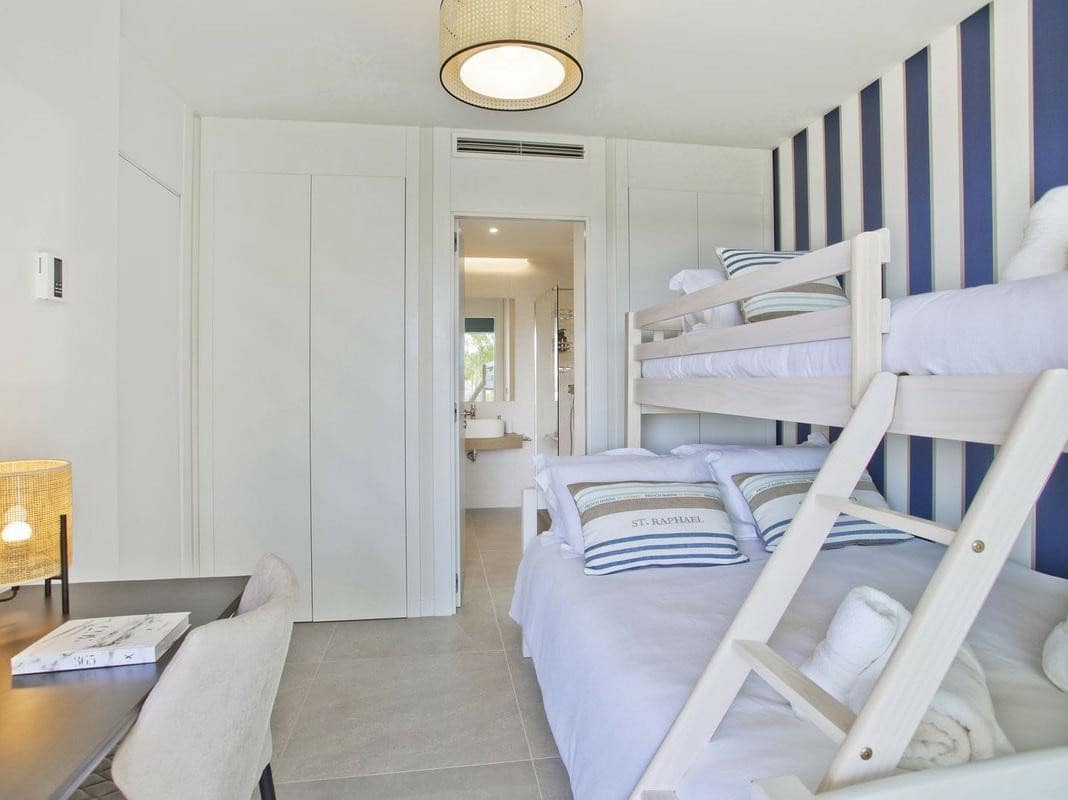 3 Zimmer Doppelhaus zu vermieten in Marbella mit Pool Garage - 6.000 € (Ref: 7500101)