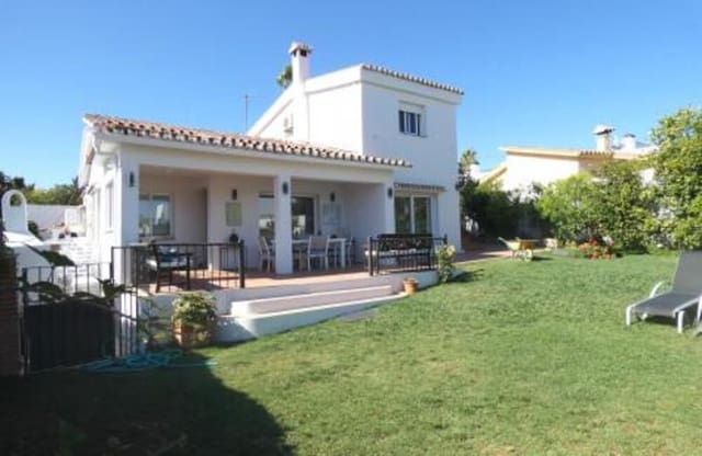 5 sypialnia Willa na sprzedaż w Nueva Alcántara, Marbella z garażem - 950 000 € (Ref: 7501690)