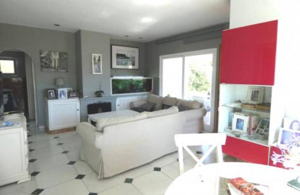 Chalet de 5 habitaciones en San Pedro de Alcantara en venta con garaje - 950.000 € (Ref: 7501690)