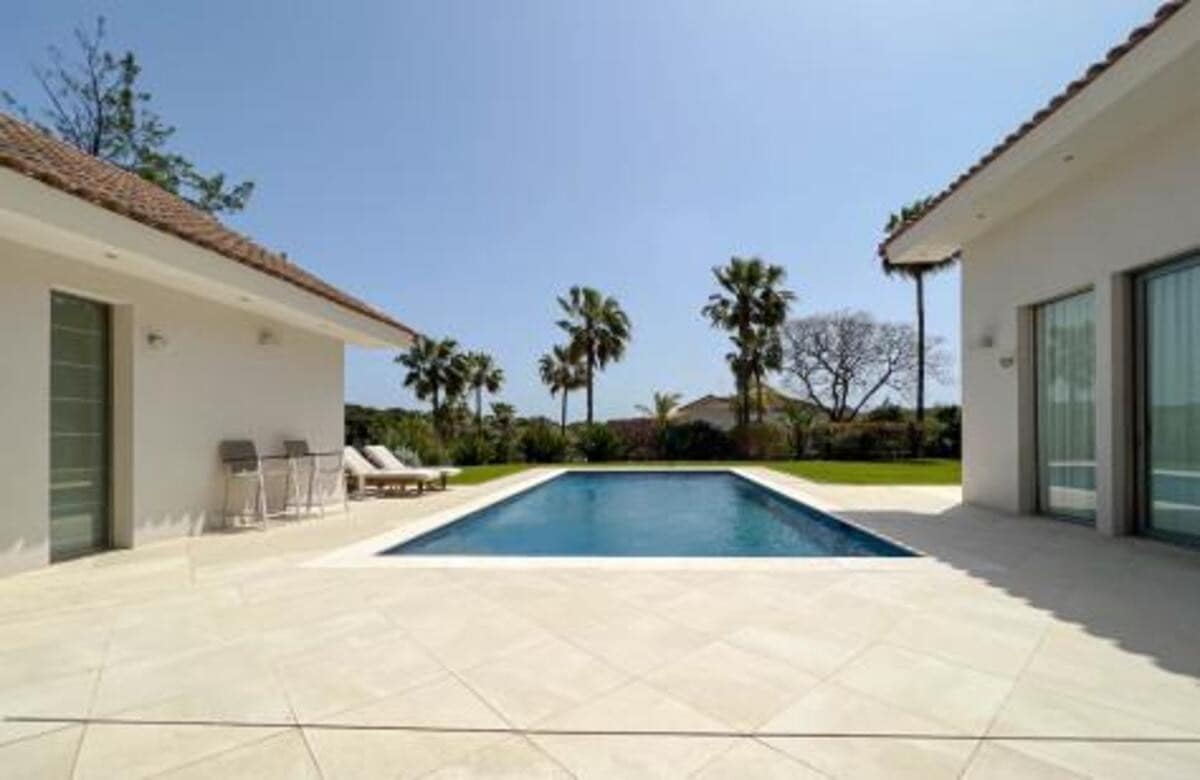 5 soveværelse Villa til salg i Sotogrande med swimmingpool garage - € 2.195.000 (Ref: 7503297)