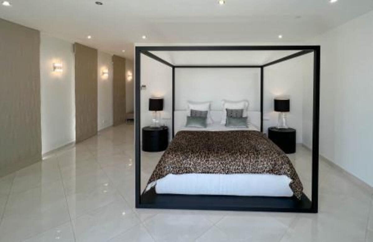 5 soveværelse Villa til salg i Sotogrande med swimmingpool garage - € 2.195.000 (Ref: 7503297)