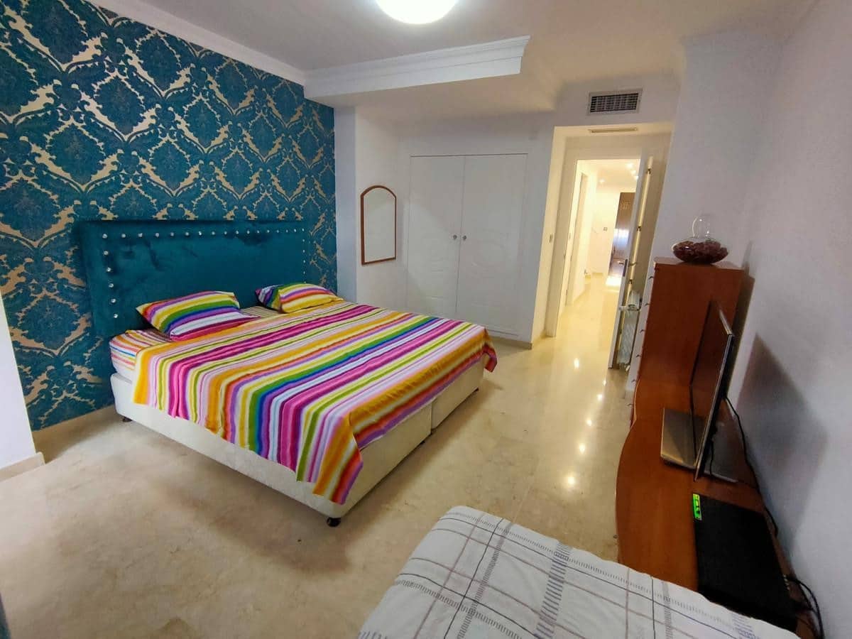 4 bedroom Apartment for rent in Guadalmina with pool garage - € 2,800 (Ref: 7505461)