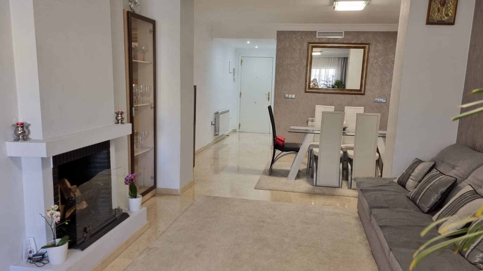 4 bedroom Apartment for rent in Guadalmina with pool garage - € 2,800 (Ref: 7505461)
