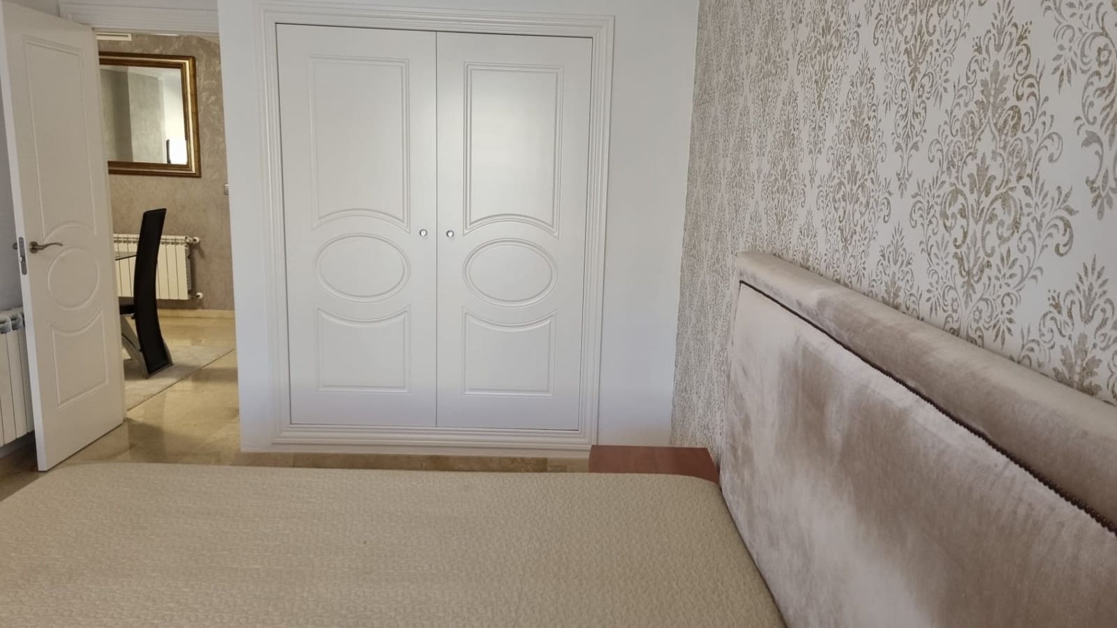 4 bedroom Apartment for rent in Guadalmina with pool garage - € 2,800 (Ref: 7505461)