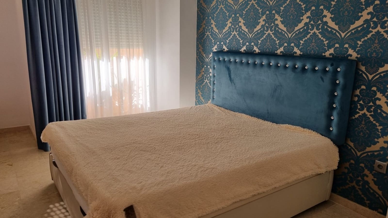 4 bedroom Apartment for rent in Guadalmina with pool garage - € 2,800 (Ref: 7505461)