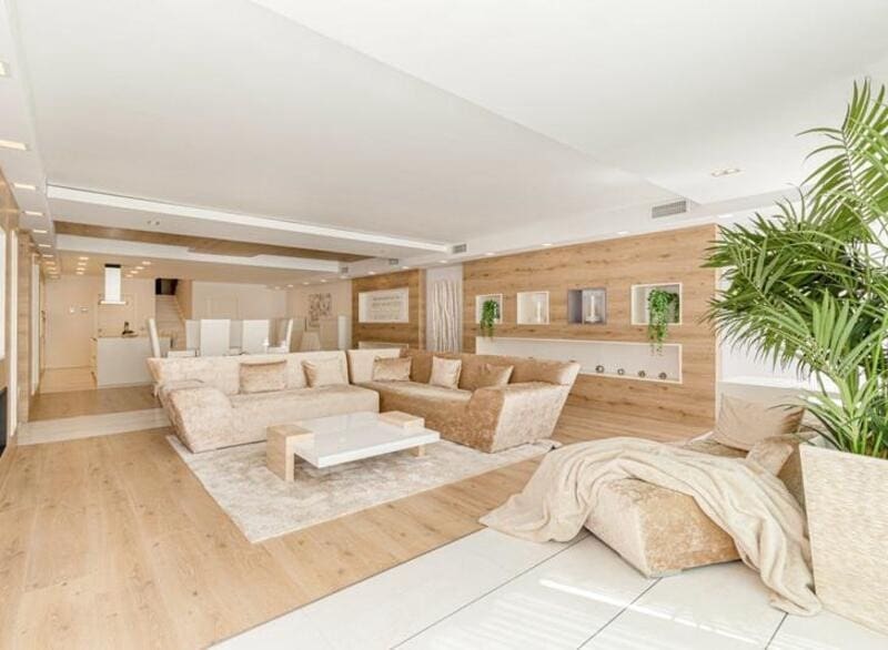 3 camera da letto Appartamento sulla Spiaggia da affittare in Marbella con piscina garage - 8.000 € (Rif: 7521512)