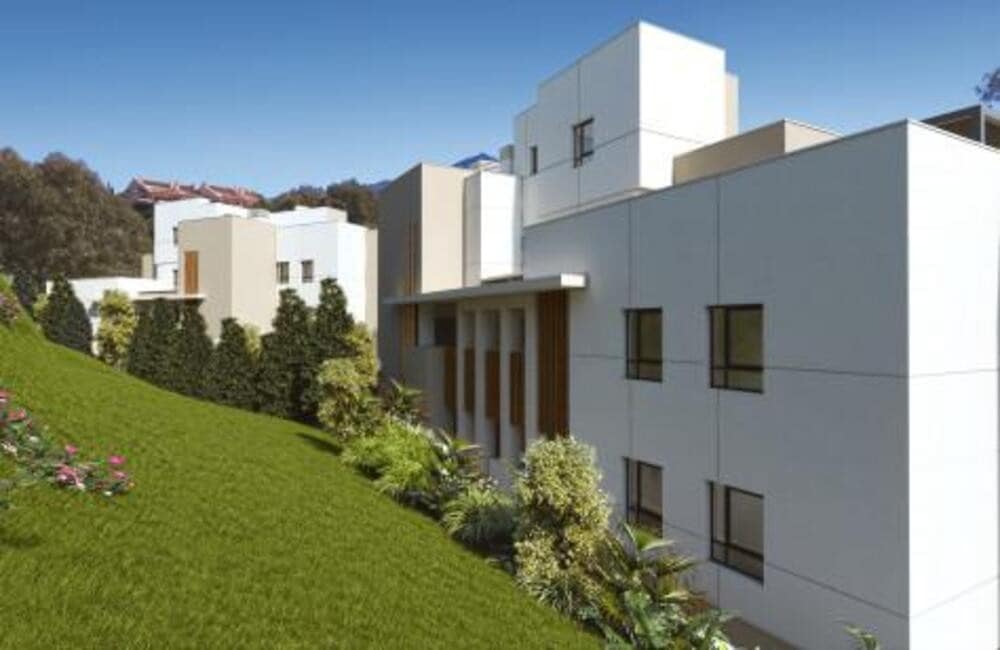 3 slaapkamer Penthouse te koop in Nueva Andalucia met zwembad garage - € 820.000 (Ref: 7521513)