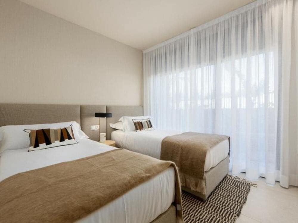 3 bedroom Apartment for sale in El Padron with pool garage - € 1,850,000 (Ref: 7533149)